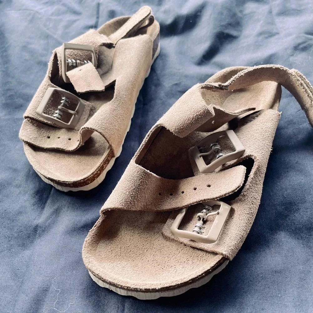 H&M Kids Brown Suede Buckle-Up Sandals SIZE EU 30/AU 11.5 $7 (RRP $20)Worn Once. - Picture 1 of 7